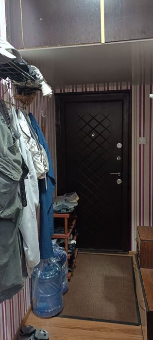 Продаю квартиру свою 2/4/4 чиланзар 11кв перекресток Шухрат.