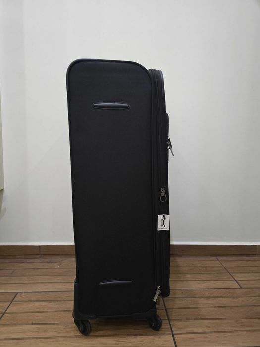 Чисто нов куфар Perry Ellis