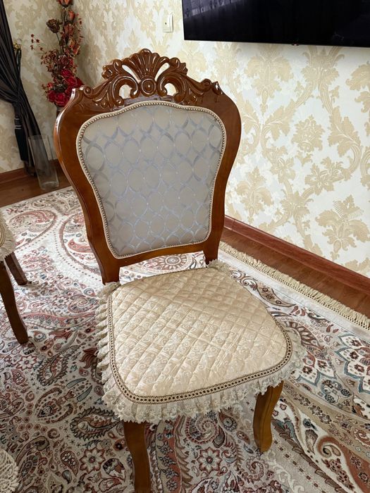 Продается Стулья