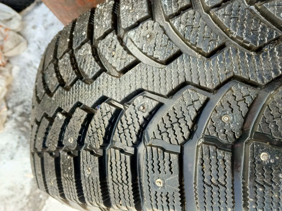 Продам шину 285/65 R17