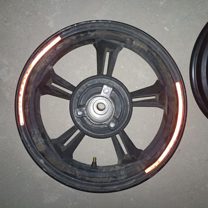 Tiger gst oldi va orqa diskalari sotiladi