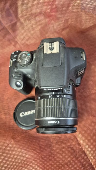 Canon EOS 2000D + объектив 18-55mm, полный комплект.