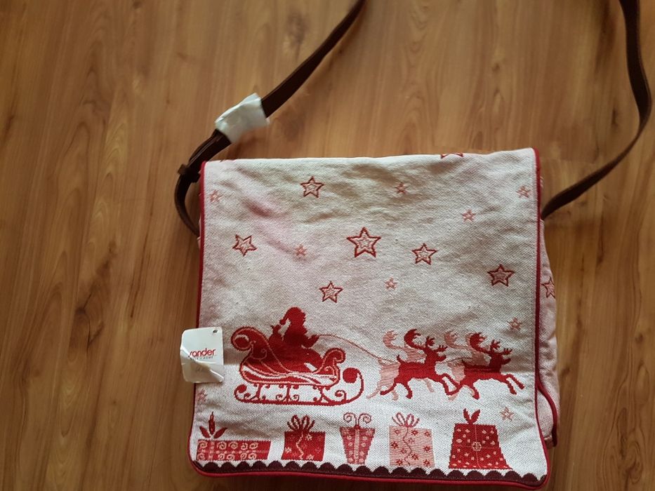 Продавам   нови пътни чанти