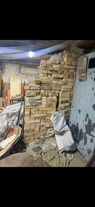 продам кирпичи хорошее состояние