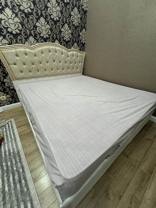 Двухместный кровать 70000