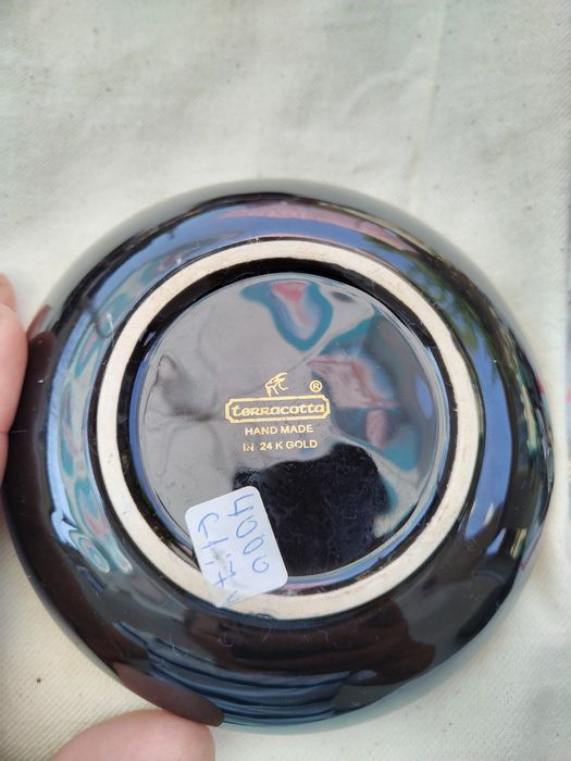 Пепелник  позлатен