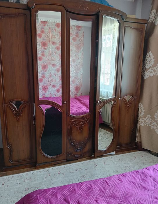 Продатся спальни гарнитура