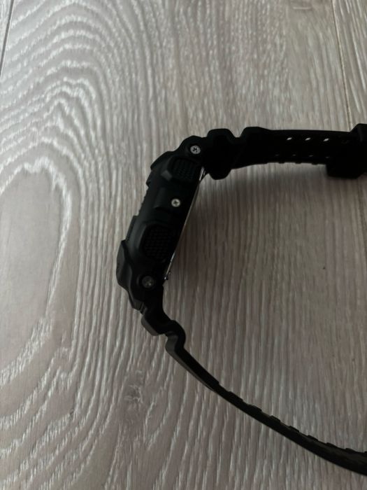 Часовник g-shock