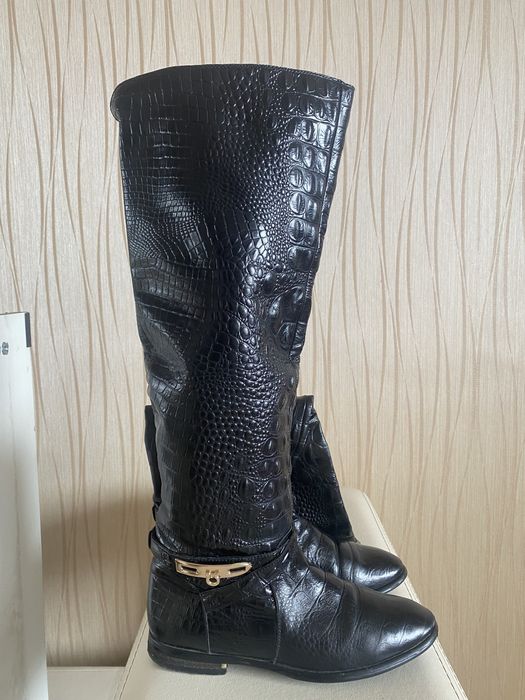 Демисезонные женские сапоги