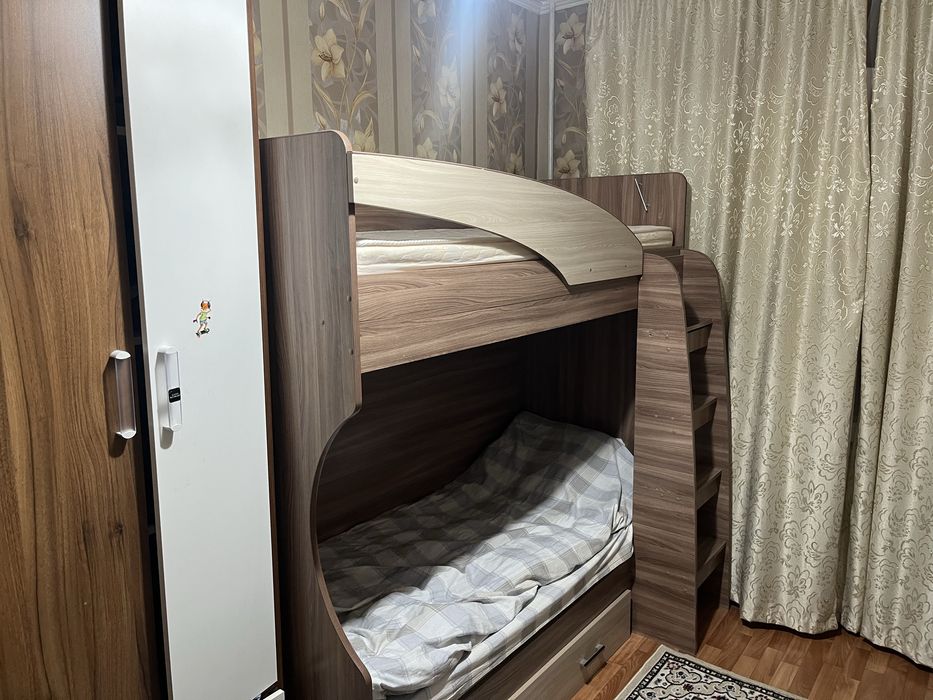 Двухъярусная кровать!!!