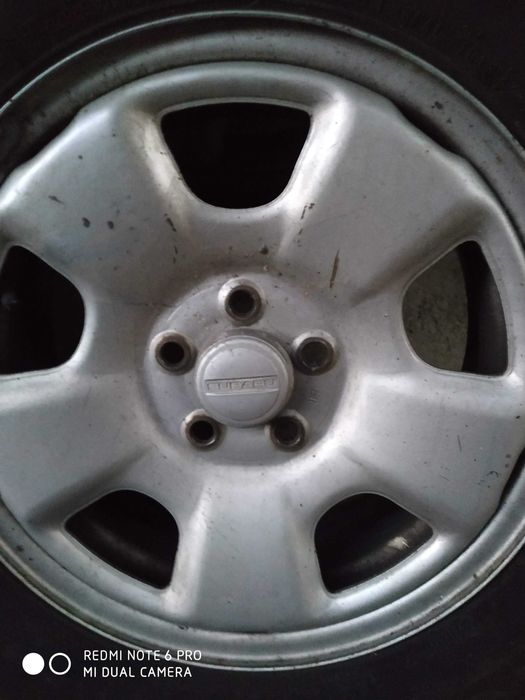 Метални  Джанти  с гуми за Subaru forester 15 цола гумите цена 250 лв