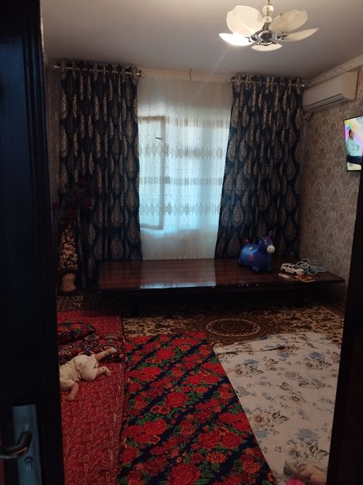 Сотилади 2 хона дом