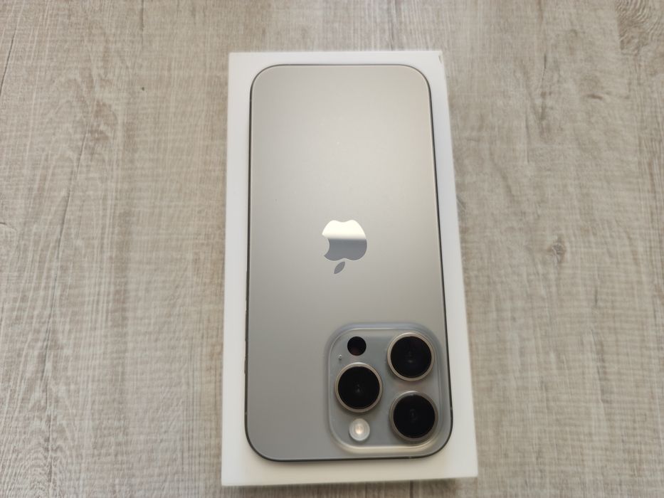 Като НОВ! Apple iPhone 15 pro 256GB