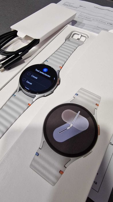 Часовник Samsung Galaxy Watch7 44mm 1г гаранция + резервна каишка
