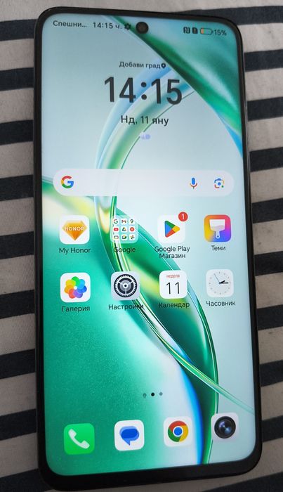 Телефон Honor 200 Smart