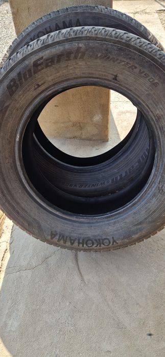 Продам зимние шины YOKOHAMA