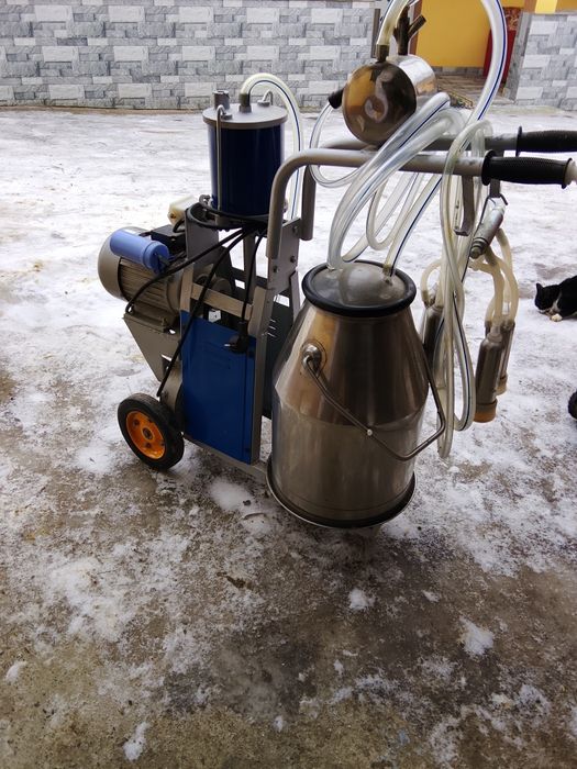 Vând mulgătoare de vaci nou, impecabilă