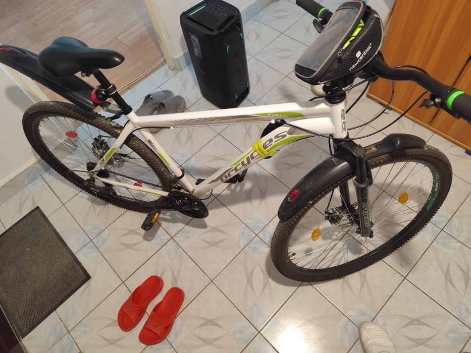 Vând bicicletă MTB  21 viteze cu roți mari