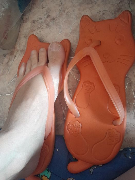 Продам тапочки бу
