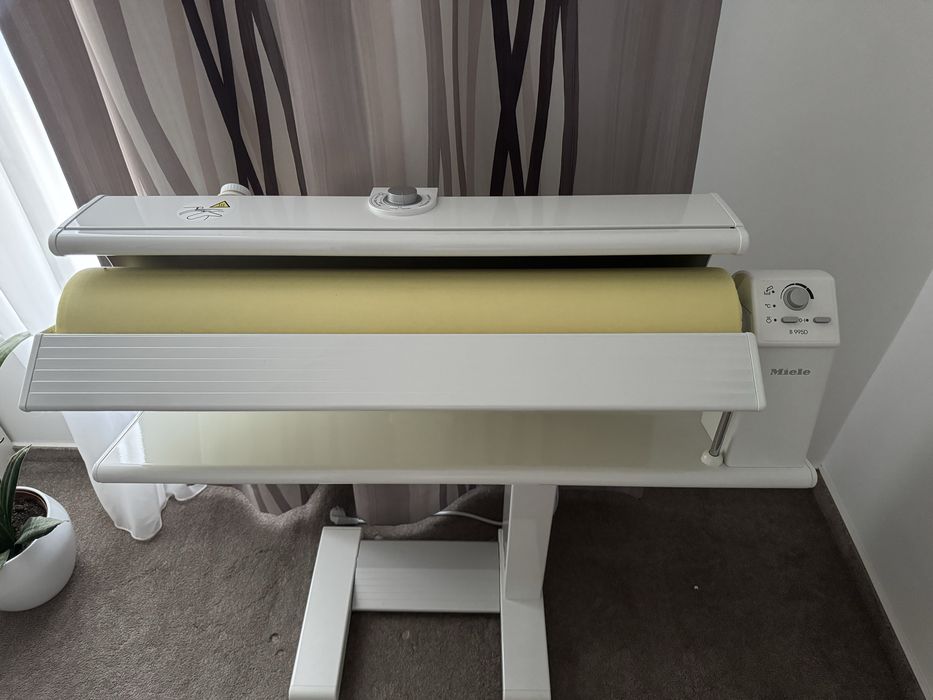 Aparat calcat Miele(Calandru)