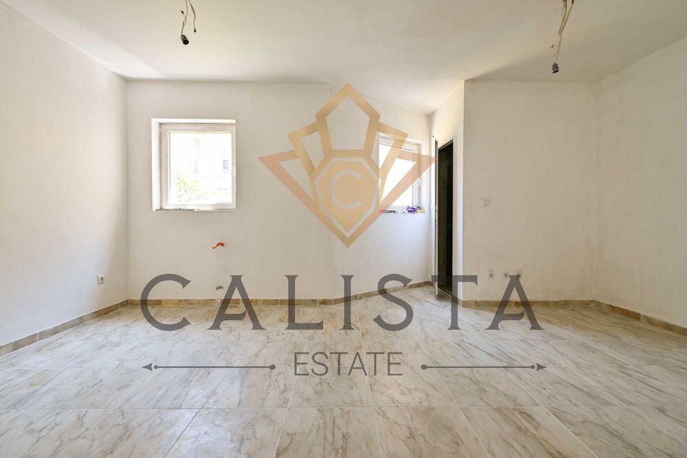 Продава се Магазин в София, Център - 38 кв.м за 4869 €/кв.м - Снимка #2