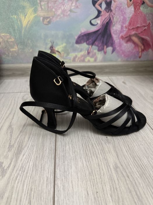 Туфли для бальных танцев