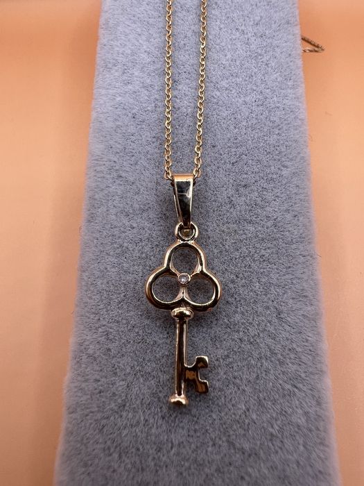 Продам золотой ключик.