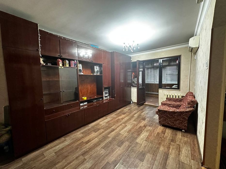 Продаётся 2(3)/2/4 квартира