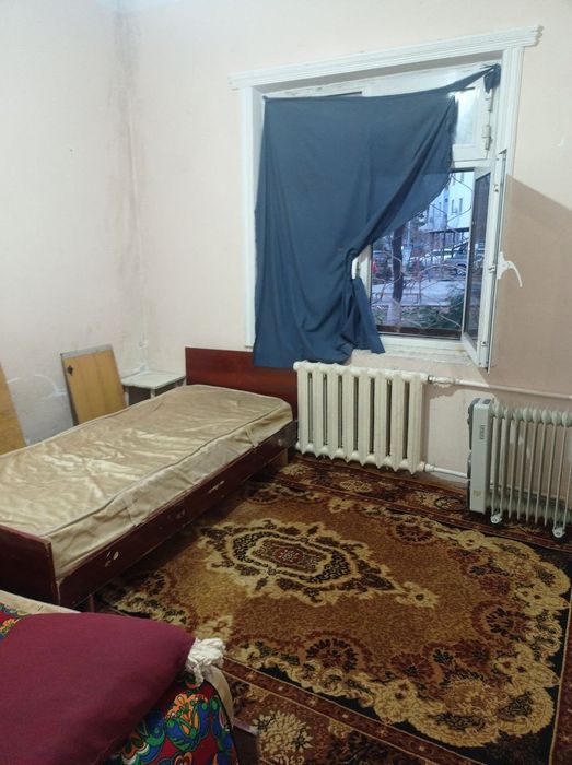 Аренда 2/1/5 Юнусабад 19. Студентам тоже Сдаётся. 350 уе. У дороги.