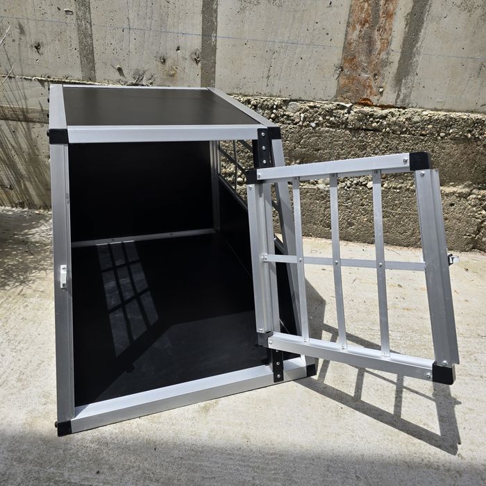 Cusca transport câine, din aluminiu, robusta si usoara