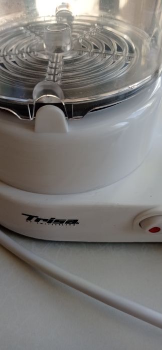 Апарат за приготвяне на хот-дог