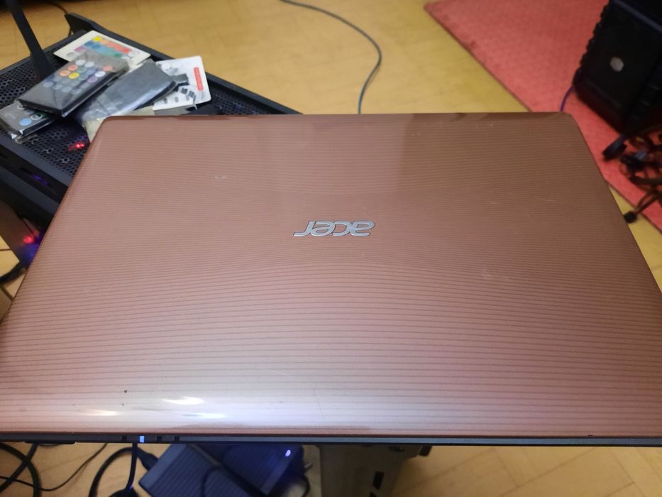 Лаптоп Acer Aspire 4755