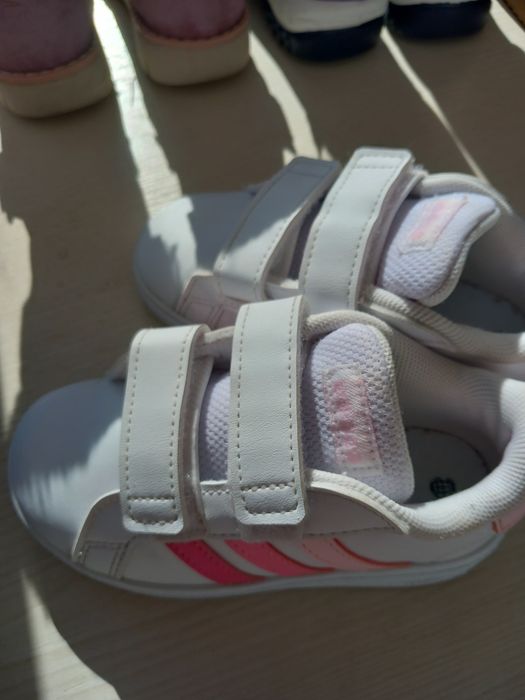 Adidași fetita mărimea 24