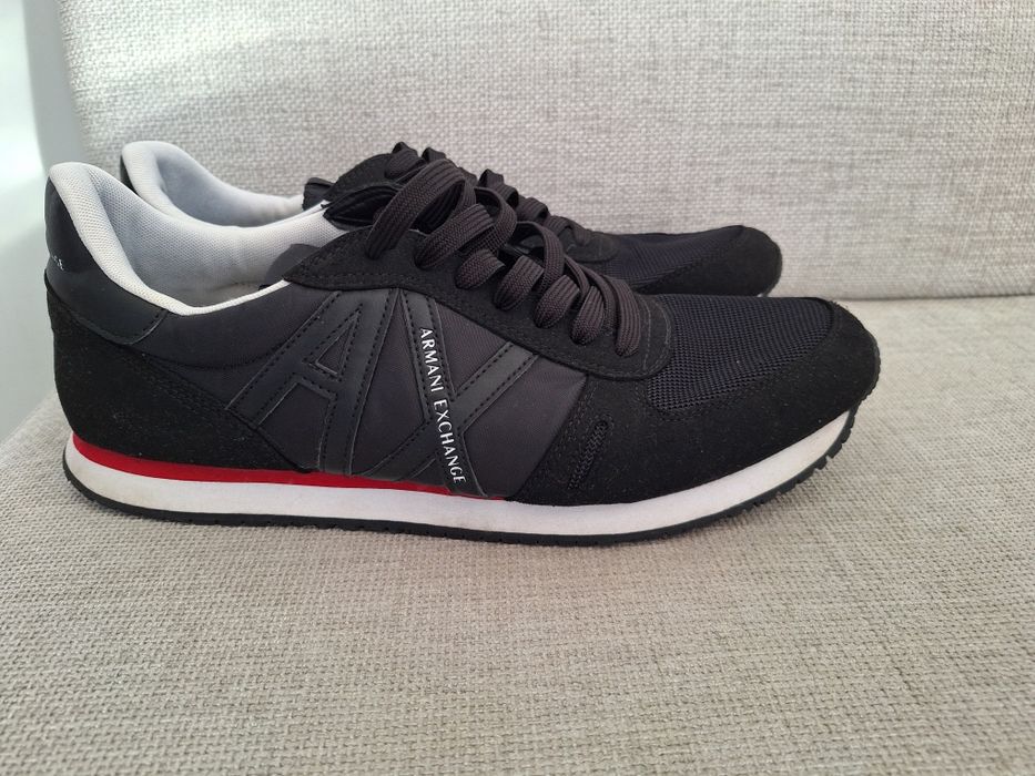 Armani Exchange  Trainers оргинални