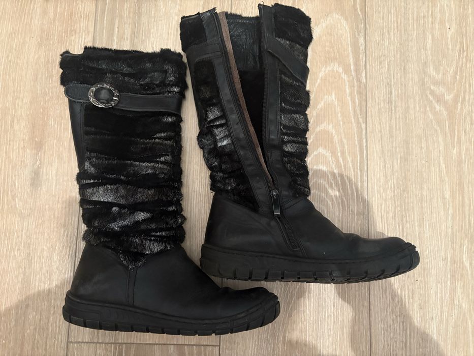 Продается детская обувь