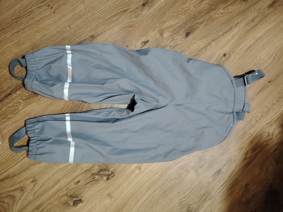 Чисто нови ски екипи за деца