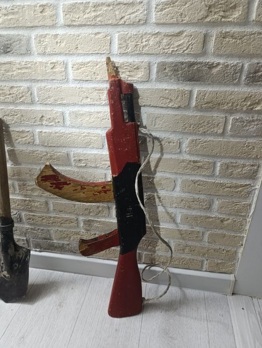 Автомат АК 47 из дерева