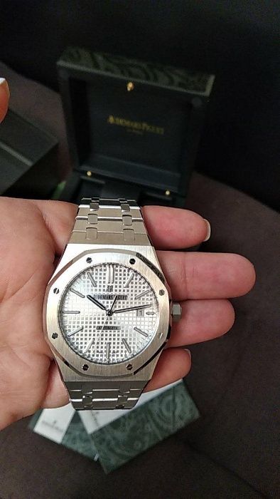 часы Audemars Piguet Royal Oak !
