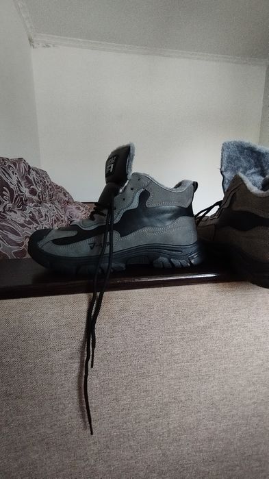 2 красовки зимни новой