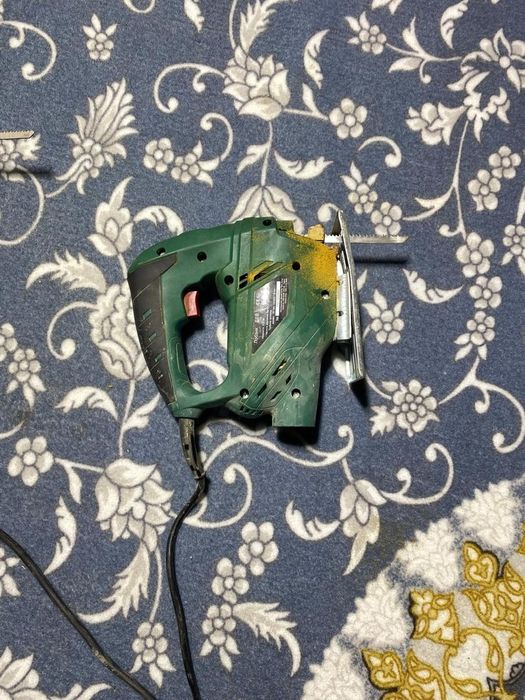 Продаётся страительные инструменты.