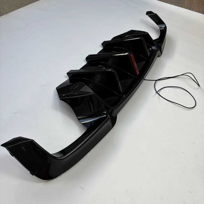 Дифузьор за задна броня БМВ Ф10 led stop F1 М-техник BMW F10 M-technik