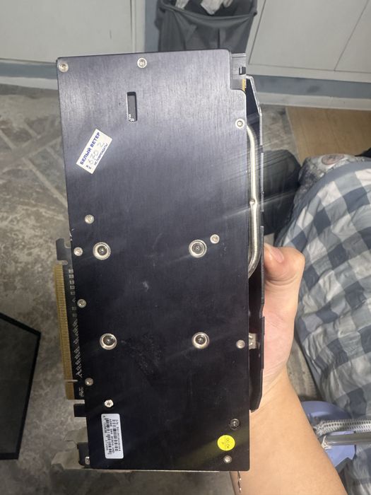 Продам видеокарту Rx 590