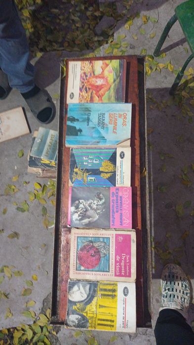 Vand cărți din 1963-1990