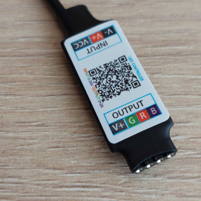 Блутут контролер за управление на  RGB LED лента чрез смартфон