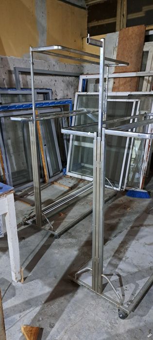 Щендери, стелаж за дрехи, книги, шапки