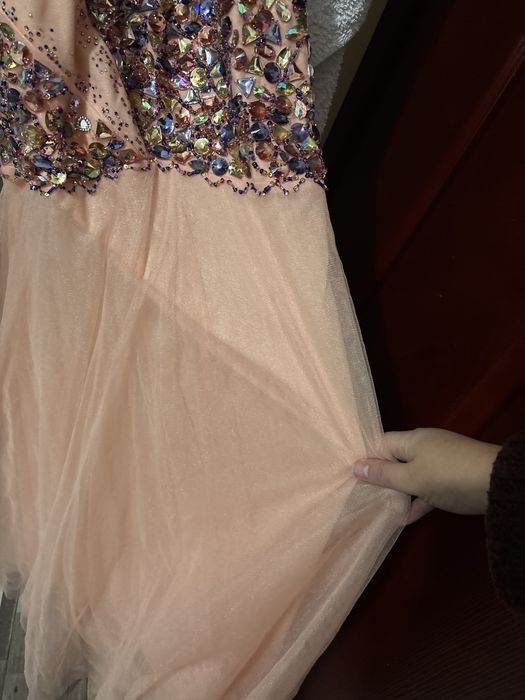 Официална роккля с камъни