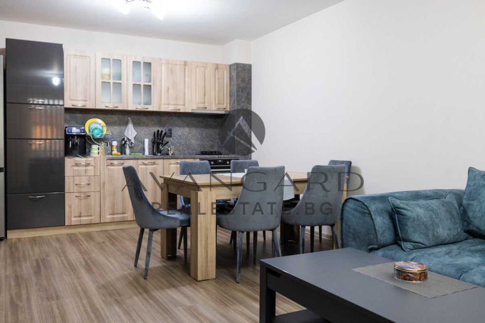 Продава се Тристаен апартамент в Пловдив, Кючук Париж - 133 кв.м за 832 €/кв.м - Снимка #2