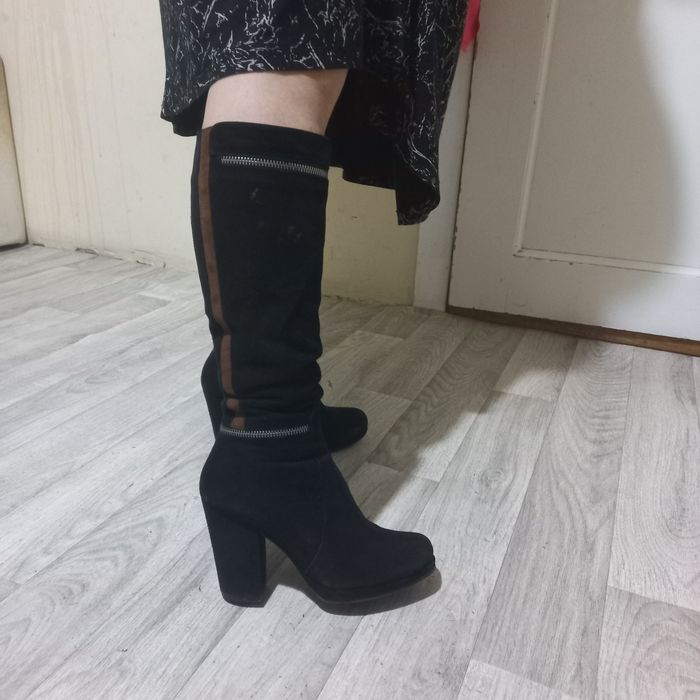 Продам зимние сапоги