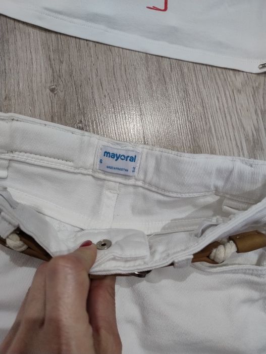 Set pantaloni scurti si tricou Mayoral masura 116 (5-6 ani)