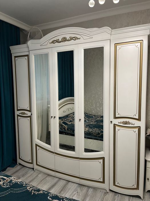 Спальный гарнитур